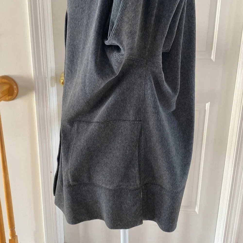 15:08- 3/$25 Bundle Only - J.Jill Velour Cardigan - Picture 5 of 16